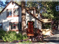 Timberline-Lodge-Front-Web