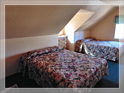 Cabin #1 bedroom with 2 queen beds Timberline Lodge
