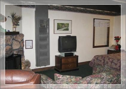 Affordable cabin #3 at Timberline Lodge in Big Bear